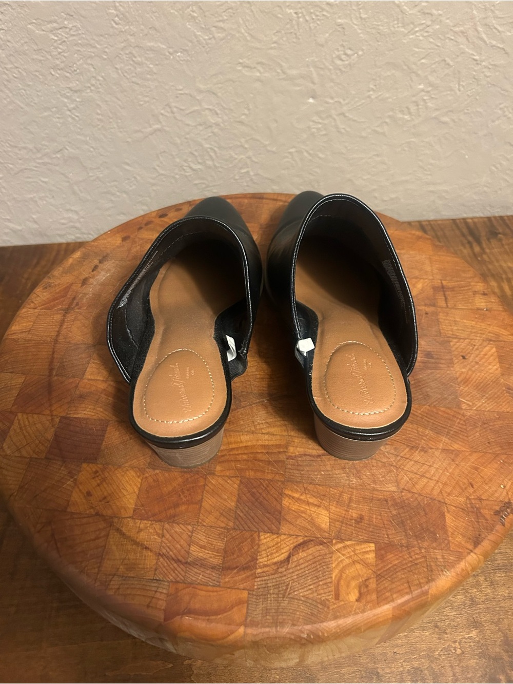 Universal Thread Black Mule Slides with Tan Stacked Heel - Picture 4 of 8